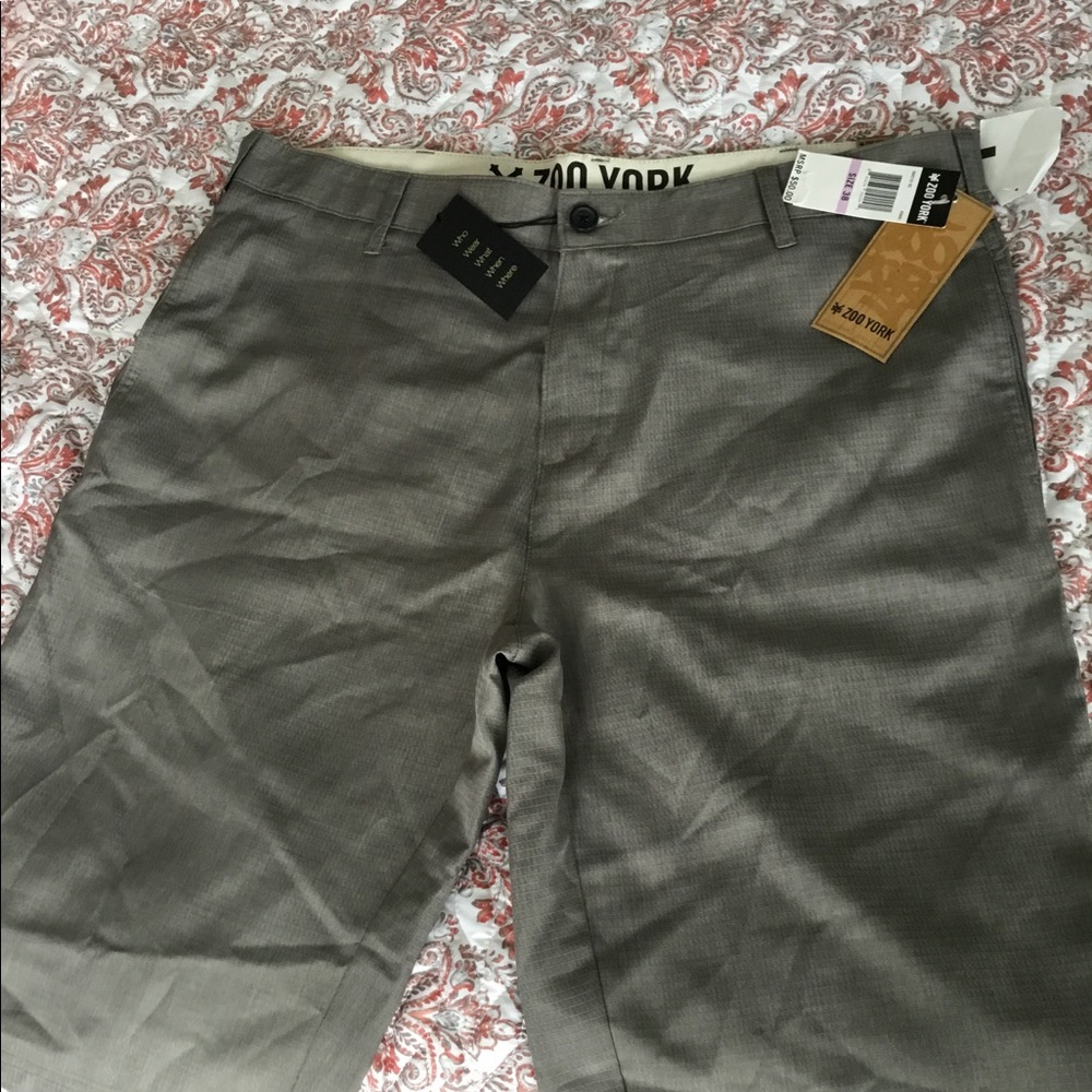 ZOO YORK MEN KHAKI SHORTS